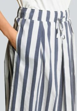 A-Linien-Rock - Blau/weiß 10 A-Linien-Rock - Blau/weiß -Alba Moda Verkäufe 0a4aa465d94244e08c8cbe4c7e6dec79