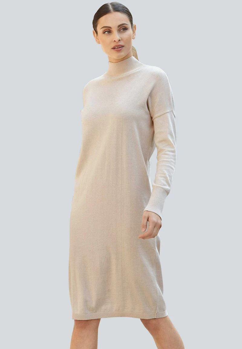 Strickkleid - Beige 3 Strickkleid - Beige