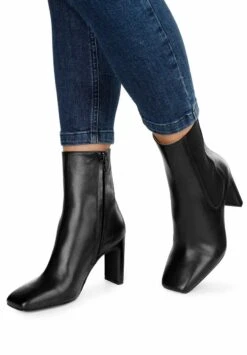 High Heel Stiefelette - Schwarz