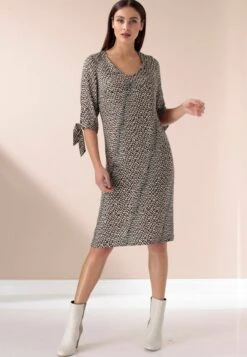 Alba Moda Verkäufe -Alba Moda Verkäufe a4cf714ec0744b2bbd81e5e4d13ac402