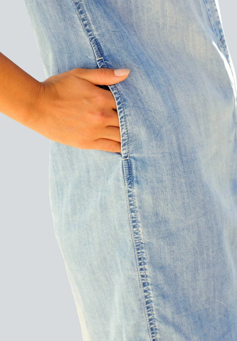 Jeanskleid - Blue Bleached 5 Jeanskleid - Blue Bleached – Bild 3