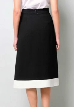 Wickelrock - Schwarz/ Weiß 10 Wickelrock - Schwarz/ Weiß -Alba Moda Verkäufe e947bac0e80b48bcbea97effdb80a411